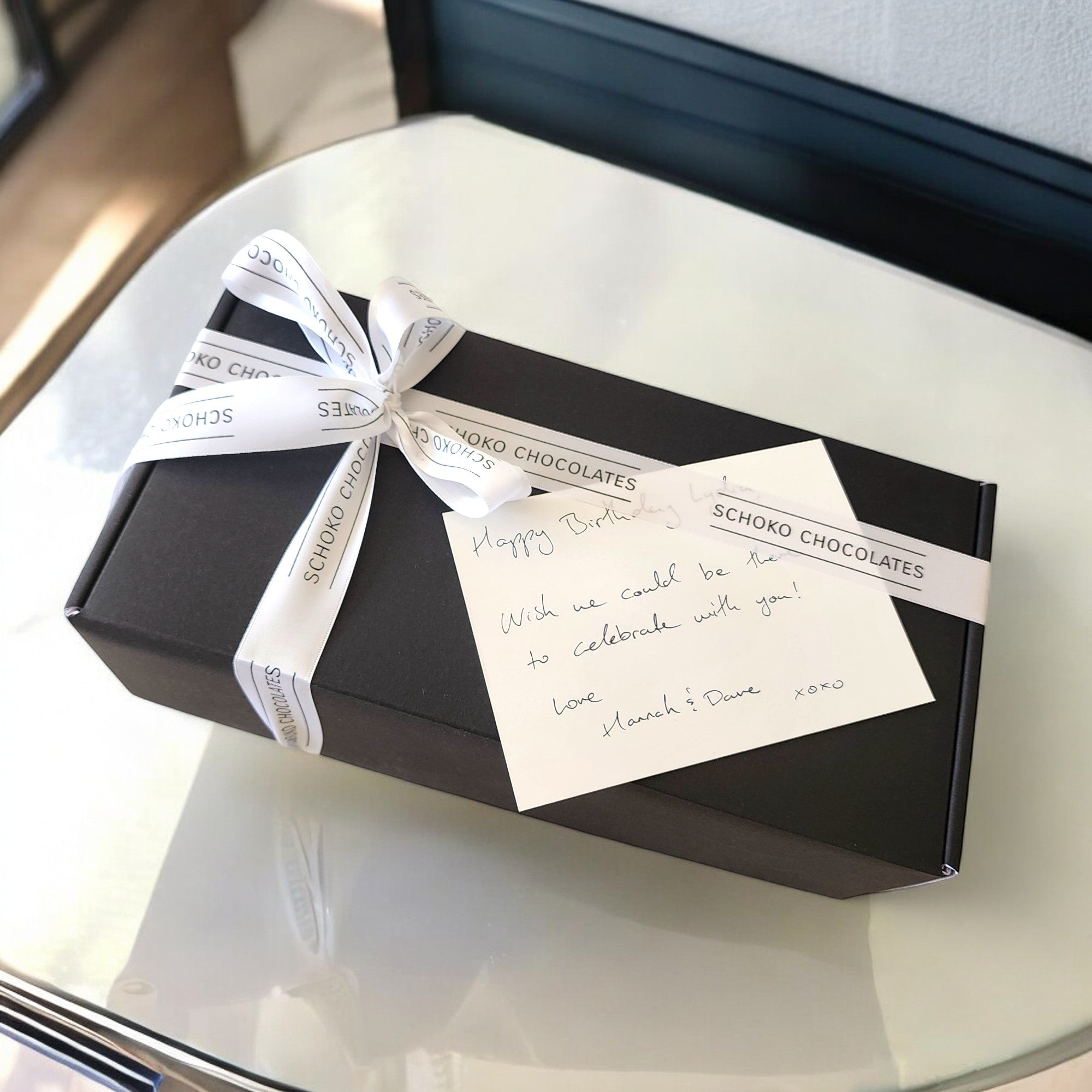 Gift Wrapping with Personalized Handwritten Message